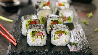 Veggie-Sushi (Foto: Shutterstock / Ryzhkov Photography)